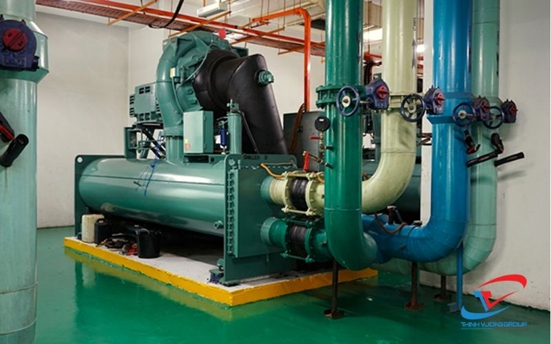cụm máy điều hòa trung tâm chiller 