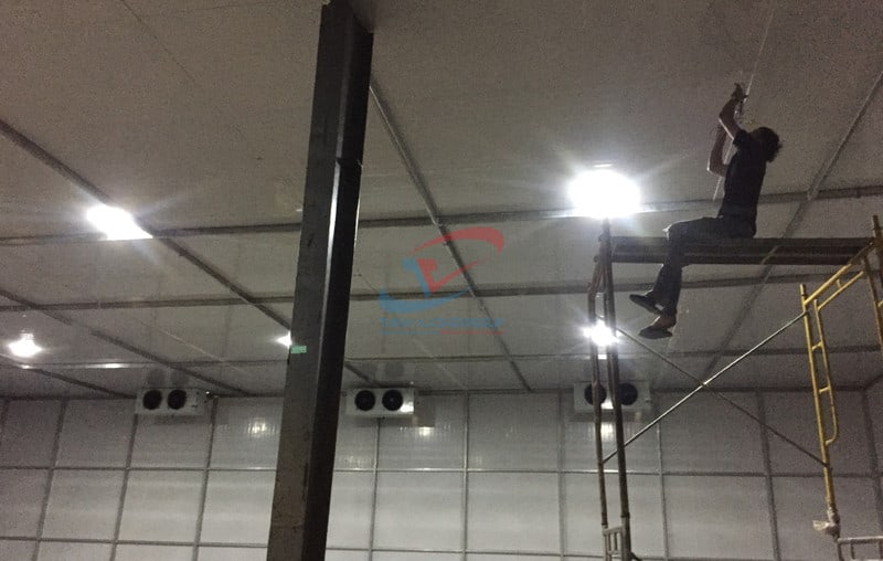 thi công kho lạnh xúc xích